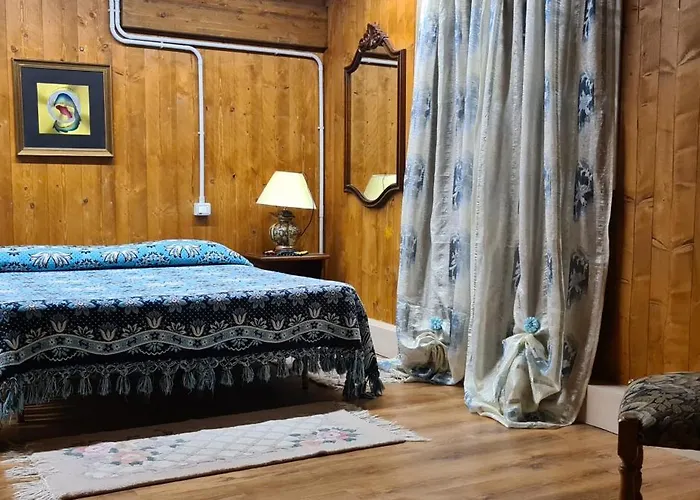 بيت ضيافة La Collina تالياكوتسو